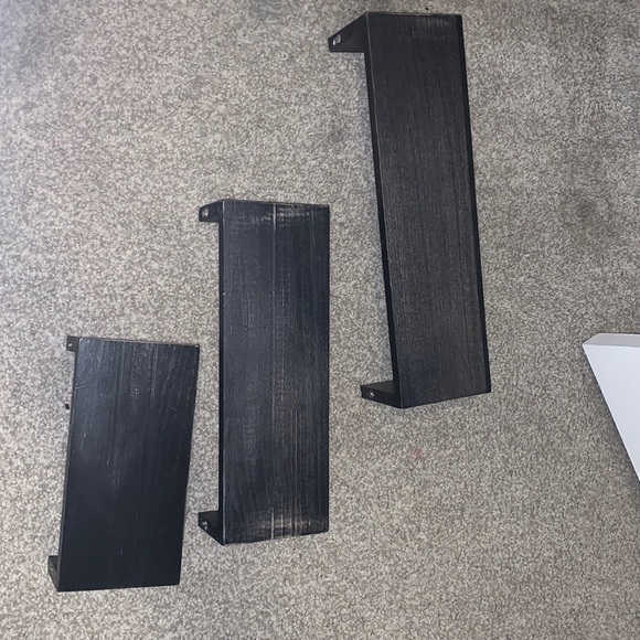 wall shelves - Picture 3 of 6